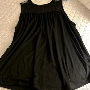 Women’s black flowy tank. Size XL